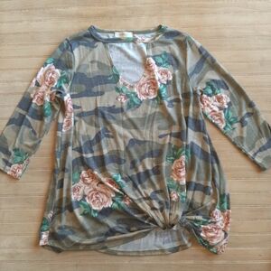 Hopely Floral Camo Choker Neck Causal Shirt
